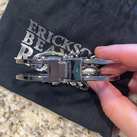 Erickson Beamon Rocks Clasp Bracelet - Picture 4 of 4